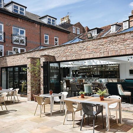 Doubletree By Hilton York Hotel Exterior foto